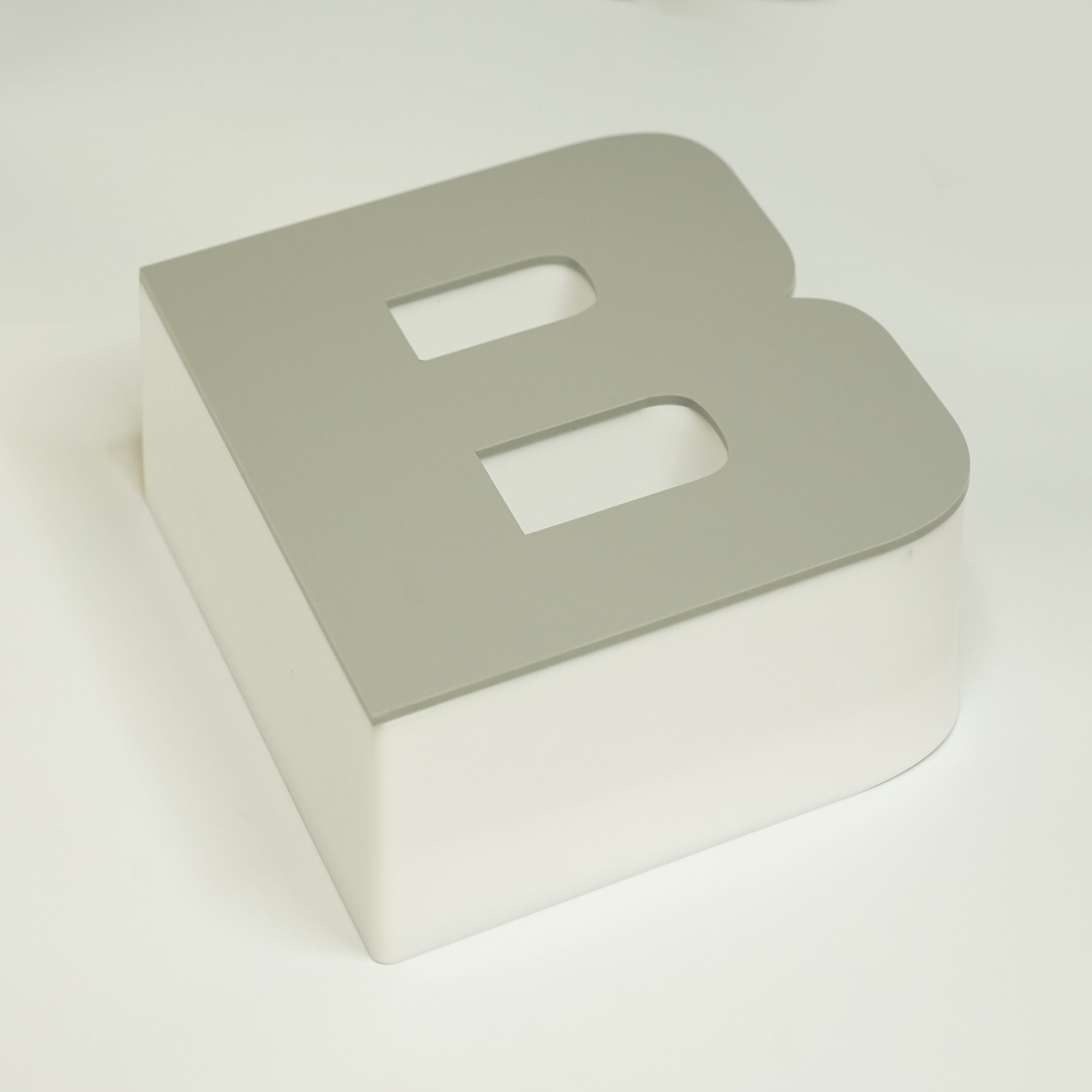 Acrylic signage letter