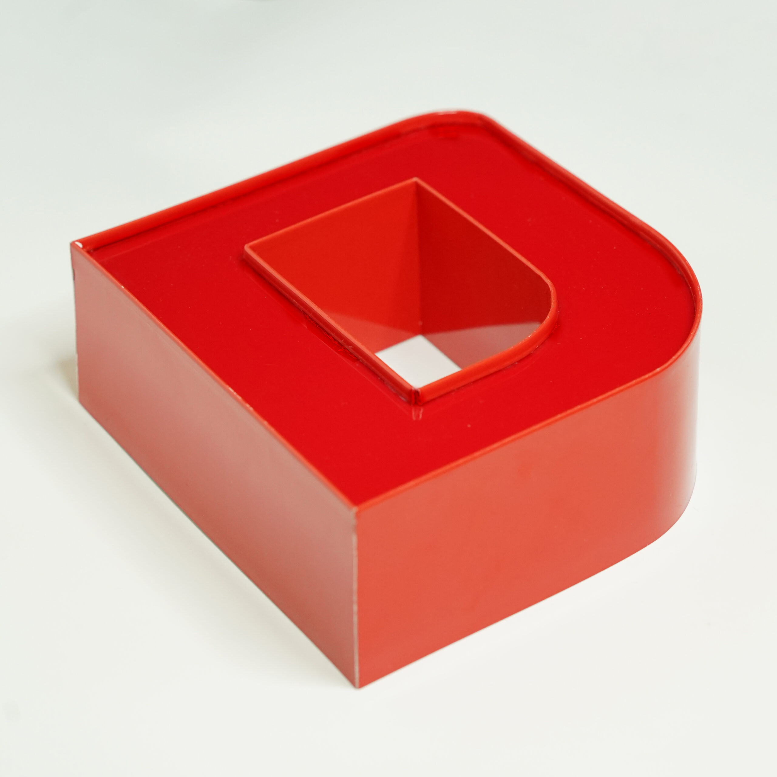 Aluminium trimcap signage letter